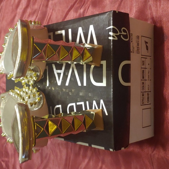 Wild Diva lounge high heels shoes - Picture 6 of 10